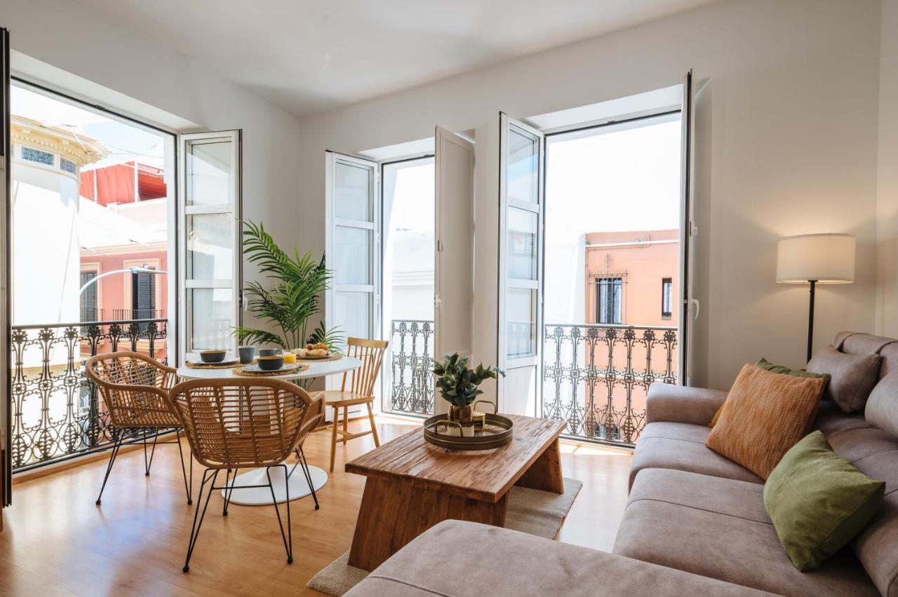 Hostly Rivero 2A Center Loft-Fibre-Communal Terrace-Parking Optional-Cless Севілья Екстер'єр фото